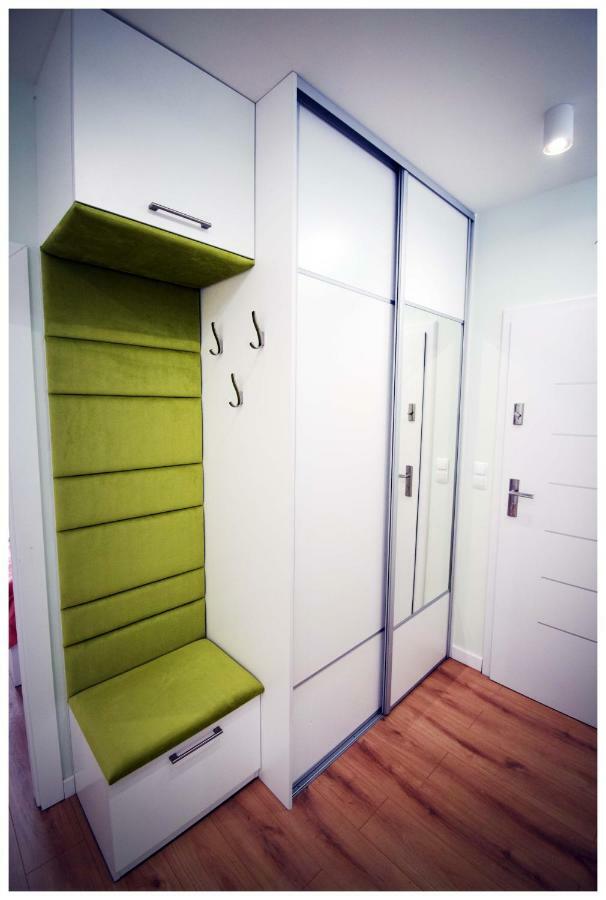 Color 24 Premium Stalowa Wola Exterior foto